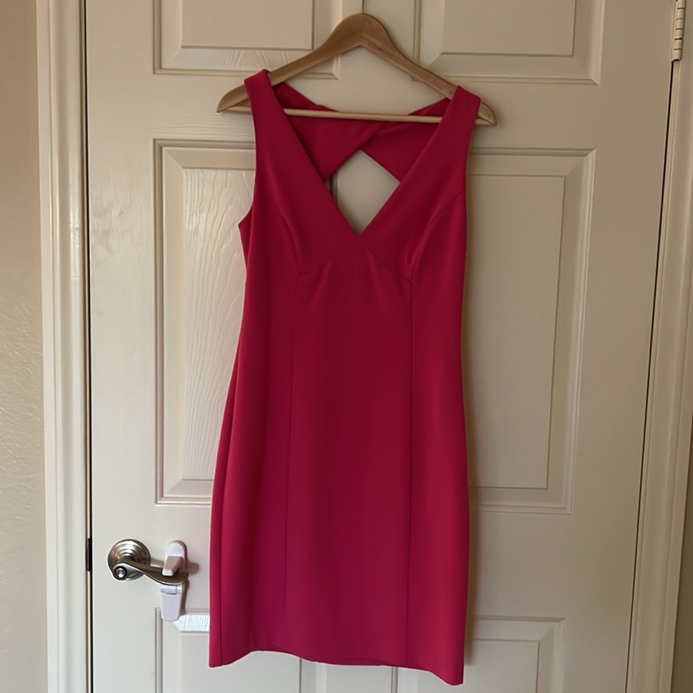Vince Camuto Pink Dress V neck open back size 10